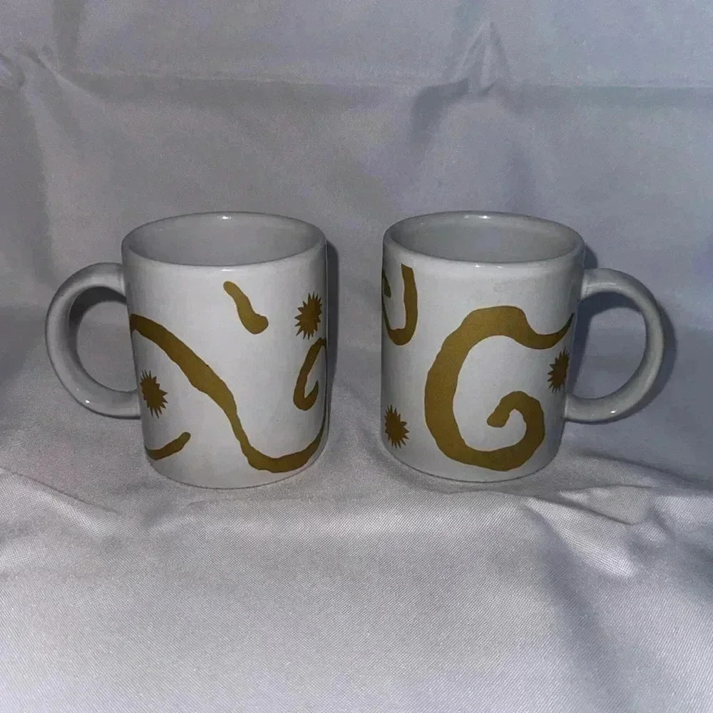 Oscar de la Renta Coffee Mugs